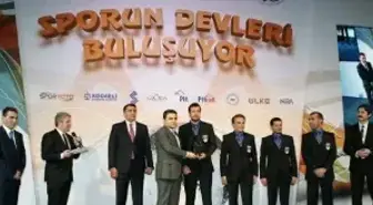 Sporun Devleri Buluşuyor Ödül Gecesi