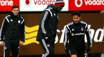 Demba Ba ve Cenk Tosun, Takımla Birlikte Çalıştı