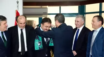 Denizlispor Yönetimi, Vergi Dairesi Başkanı Zafer Evci'yi Ziyaret Etti