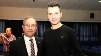 Gkv Dünya Çocuk Hakları Resim ve Afiş Yarışması Ödüleri Dağıtıldı