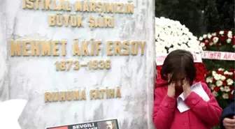 Mehmet Akif Ersoy, Kabri Başında Anıldı