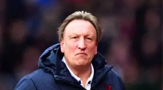 Crystal Palace'de Warnock Kovuldu