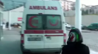 Şadırvan İnşaatının Üzerine Otomobil Düştü: 1 Yaralı