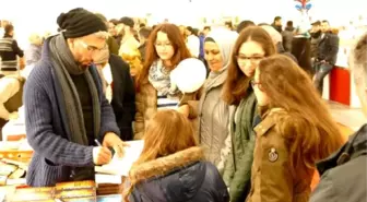 Almanya'da Kitap Fuarına Yoğun İlgi