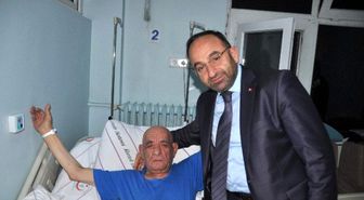 Başkan Üzülmez, Hasta Ziyaretinde