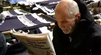Deniz Gezmiş'in Avukatı Evsizlerin Arasında Çıktı