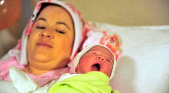 Ankara'da 2015'in İlk Bebeği 'Aras' Bebek Oldu