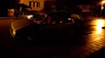 Çubuk'ta Yılbaşı Gecesi 2 Otomobil Çarpıştı: 5 Yaralı