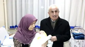 Edirne'de 2015 Yılının İlk Bebeği 'Muhammed Bebek'