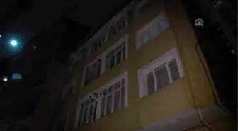 Eyüp'te Çöken İstinat Duvarı, Evlere Zarar Verdi