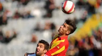 Göztepe'de Forvet Timur'a 3 Rakip Geldi