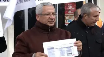 Haksen'den Cüzdan Yakma Eylemi