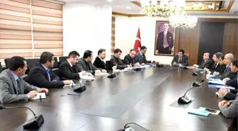 Vali Küçük Yatırımlardan Memnun