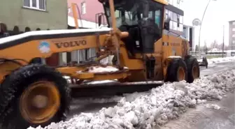 Eleşkirt Belediyesi Kar Temizliğine Başladı