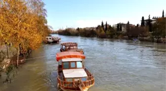 Manavgat Irmağı Yükseldi, İşyerlerini Su Bastı