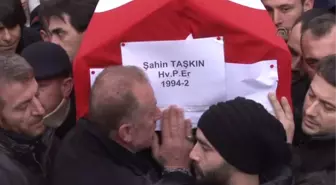 Kayseri'deki Trafik Kazası - Şehit Er Şahin Taşkın'ın Cenazesi