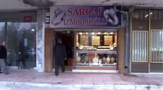 Kuyumcu, Silahlı Soyguncuları Paspas ve Tabancayla Korkuttu