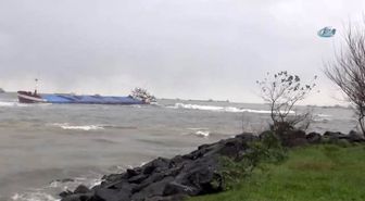 Samsun'da Kuru Yük Gemisi Karaya Oturdu