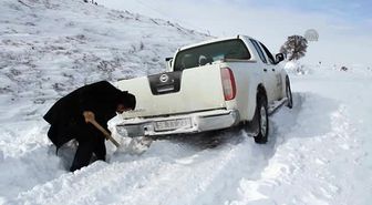 Hafik'te Köyde Mahsur Kalan Hamile Kadın, Hastaneye Ulaştırıldı