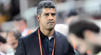 Frank Rijkaard'ın İsmi, Barcelona İçin Geçiyor