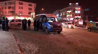 Neden Güldün' Tartışması Kanlı Bitti: 2 Yaralı