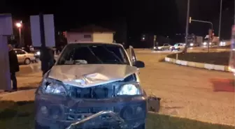 Manisa'da İki Otomobil Çarpıştı: 5 Yaralı