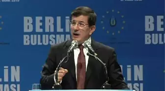 Başbakan Davutoğlu: Ne Olursa Olsun Başınızı Dik Tutacaksınız