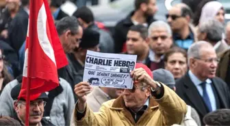 Charlie Hebdo Dergisinin Kapağında Yine Hz.Muhammed Var