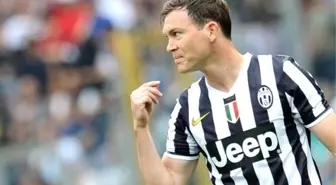 Juventus Stephan Lichtsteiner'in Sözleşmesini Uzattı