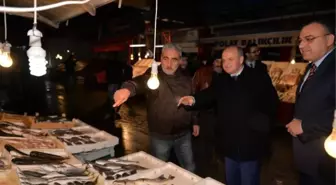 Vali Çakacak, Balık Pazarı'nı Ziyaret Etti