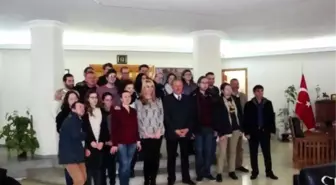 Didim'de Bulunan Avrupalı Gençlerden Kaymakam ve Belediye Başkanına Ziyaret