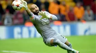 Sinan Bolat, Galatasaray'da Kalmaya Karar Verdi