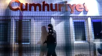 Cumhuriyet Yazarları İfadeye Çağırıldı
