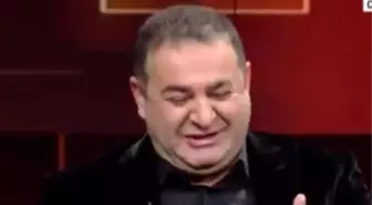 Şafak Sezer'e Canlı Yayında Eşinden Uyarı Geldi