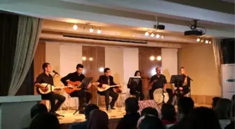 Şemdinli'de Öğretmenlerden Öğrenciler Yararına Konser