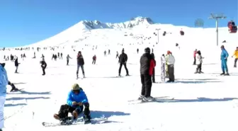 Erciyes'te Hafta Sonu Yoğunluğu