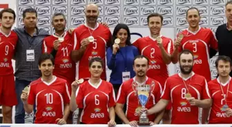 Avea, Yine Fonex Şirketler Voleybol Ligi Şampiyonu