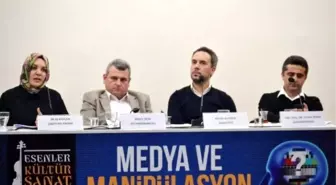 Esenler'de 'Medya ve Manipülasyon' Paneli