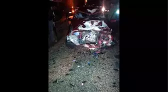 Antalya'da Otomobille Motosiklet Çarpıştı: 1 Ölü, 2 Yaralı