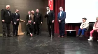 Vali Özdemir Aşık Oynadı