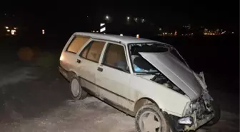 Ankara'da Minibüs ile Otomobil Çarpıştı: 5 Yaralı