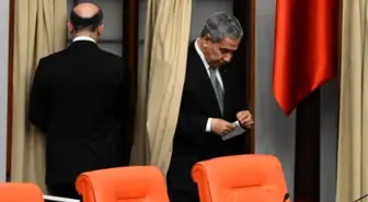 AK Parti Oylamada Fazla Fire Verdi, Yüce Divan Oylaması Detayları