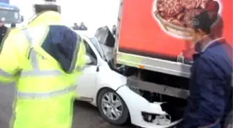 İnegöl'de Zincirleme Trafik Kazası: 2 Yaralı