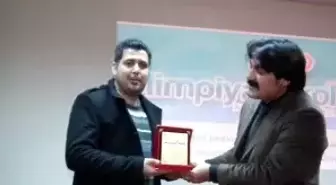 Basın Mensuplarına Plaket Verildi