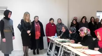 Aylin Coş'dan Adapazarı Sosyal Dayanışma Merkezine Ziyaret