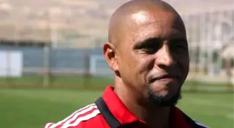 Roberto Carlos Akhisar'la İlk Maçına Çıkıyor