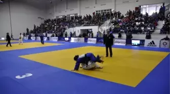 Judo Şampiyonası Başladı