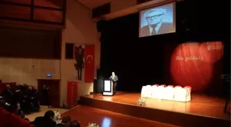 'Bayrak Şairi' Arif Nihat Asya Ümraniye'de Şiirlerle Anıldı