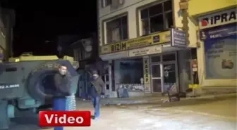 Belediye ve AK Parti İlçe Teşkilatına Molotoflu Saldırı