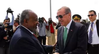 Cumhurbaşkanı Erdoğan, Cibuti Cumhurbaşkanlığı Sarayı'nda